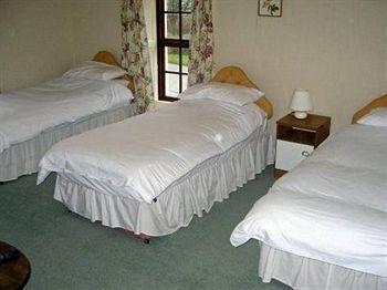 Holland Arms Hotel Gaerwen Zewnętrze zdjęcie