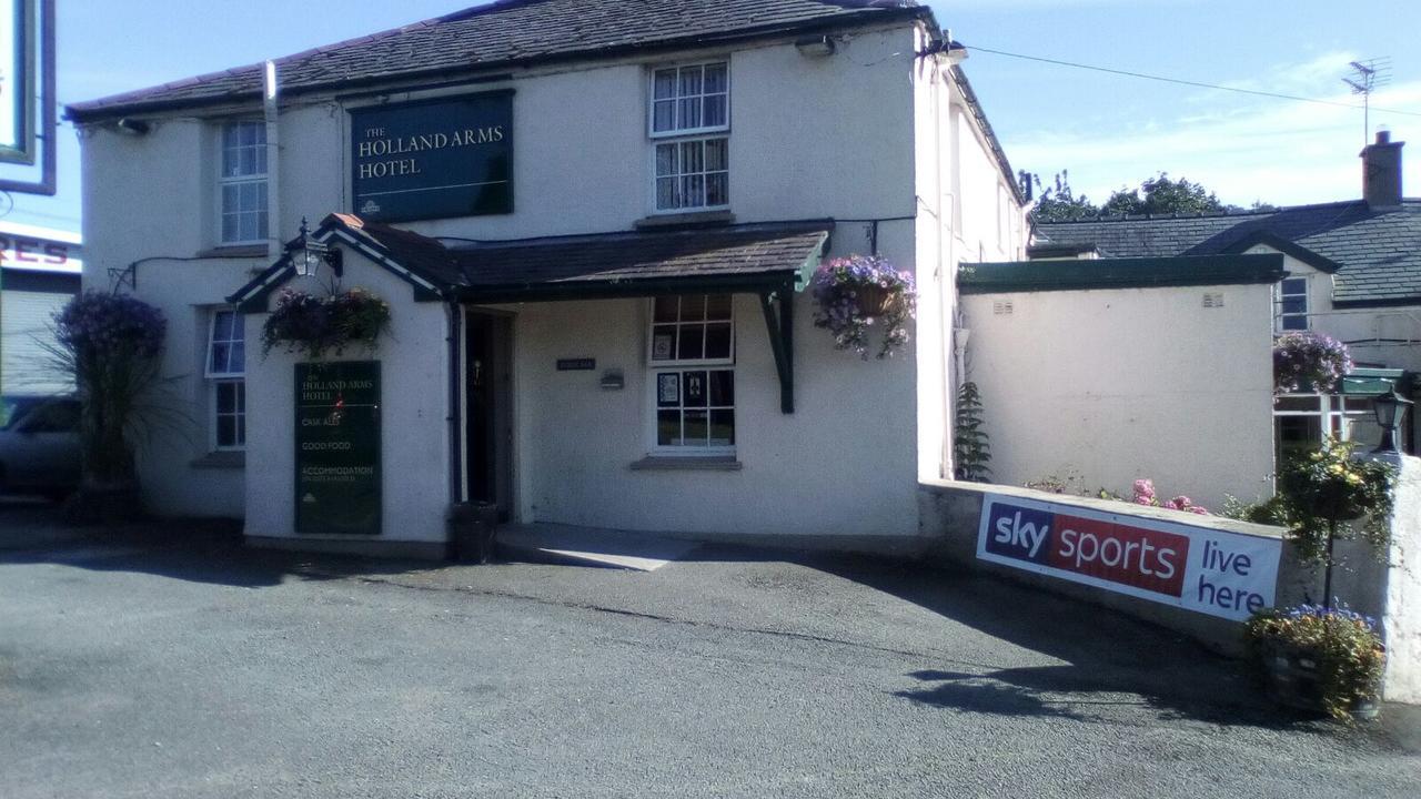 Holland Arms Hotel Gaerwen Zewnętrze zdjęcie